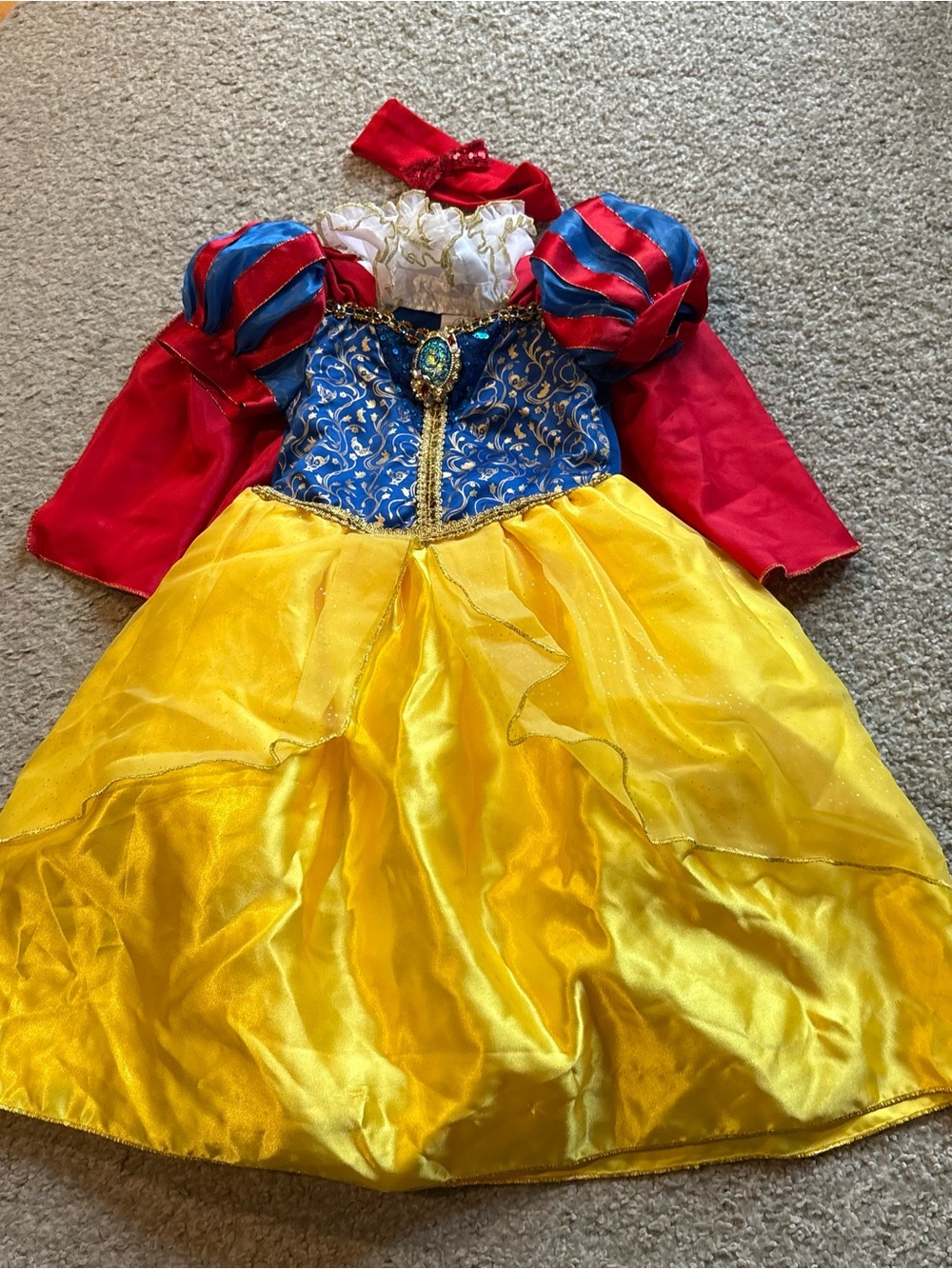 Disney Store Snow White Dress Gown Sz 3 Halloween world Land Cruise